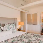 Gran Cruz House