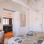 Gasthuis Gran Cruz House